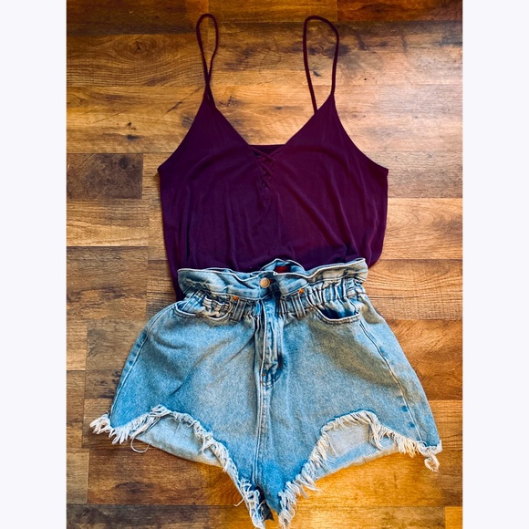 American Eagle sexy cami - Picture 2 of 3